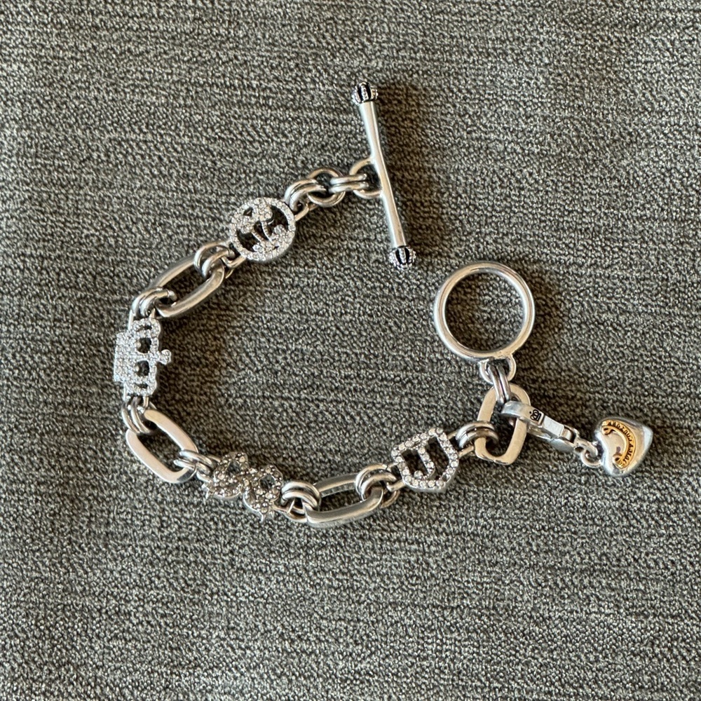 👑🎀Silver Juicy couture limited edition charm bracelet!🎀👑